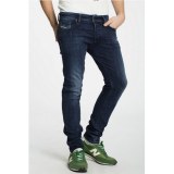 Soldeur de prêt-a-porter Diesel