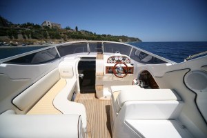 Usine des bateaux a vendre OFFSHORE