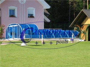 Swimming pool cover