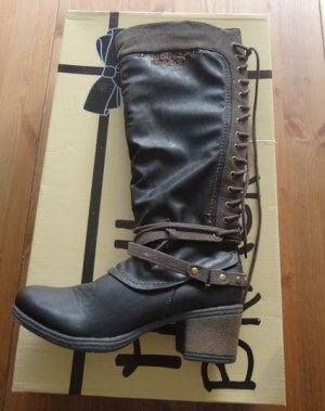 Vend lot de chaussures femmes de marque molly braken a petit prix