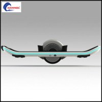 Koowheel Hot Hoverboard planche à roulettes a mené la lumière avec de la musique bleue