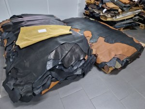 CUIR ET PEAUX FINI - GROSSISTE