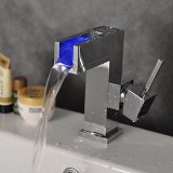 Moderni Integroitu LED with Keraaminen venttiili Yksi kahva yksi reikä for Kromi Pesual...