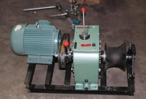Belt drive or shaft drive, cable winch