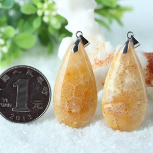 Genuine stone pendant