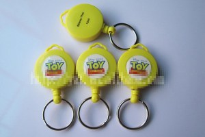 Plastic badge reel