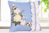 AP-028 Coussin broderie ruban