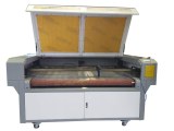 1610 Garment Auto-feeding Laser Cutting Machine