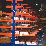 Adjustable cantilever rack