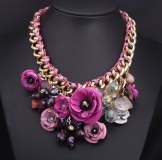 2014 New Design Chunky Statement Necklaces with Metal Crystal Flower Pendants Luxury