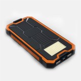 10000mAh Feux de secours imperméables RoHS Chargeur solaire de téléphone cellulaire Pow...