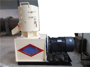 2015 new style and high feedback rate wood/sawdust pellet making machine