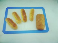 Non-stick silicone baking mat