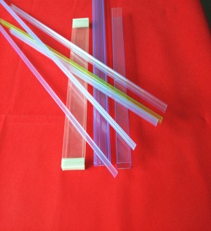 Thin plastic tube and square plastic tube