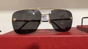 Fournisseur en Gros des lunettes de soleil authentiques.