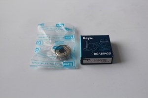 Original Japan KOYO deep groove ball bearing 608zz