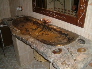LAVABO seul en marbre fossilisé