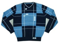 Man knitted V neck sweater