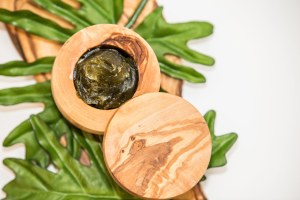 Le savon noir : un trésor aux multiples vertues