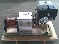 Cable traction machine, cable winch
