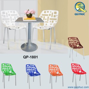 Chaise en Plastique jambes métalliques Vietnam