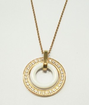 Ceramic and stainless steel pandent