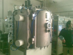 Métalliseur de poly-arc décharge en vide