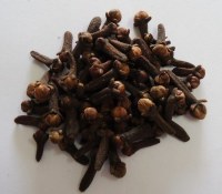 Premiun Qaulity A'A Dried Cloves with Low Price New Crop 2016