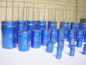 Condensateurs électrolytiques en aluminium