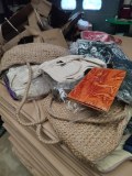 Lot de 4 palettes de sacs à main ideal pour vente sur les marchés