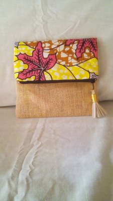 LOTS DE POCHETTES FEMMES ET NOEUDS DE PAPILLON