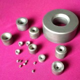Tungsten carbide wire drawing die