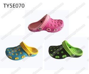 Uni fashion vamp hole garden clogs