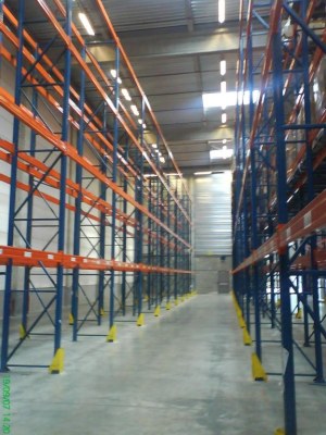 Rack à palette et rayonnage métallique marque ESMENA