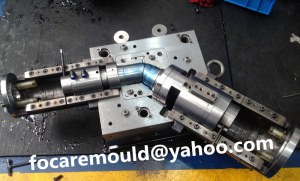 Courbe coulissant construction de moules de montage | filtre tuyau moule